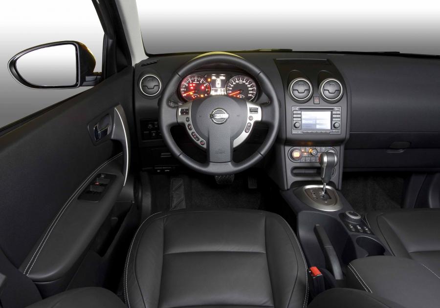  Nissan Qashqai 2010 года  (фото 15 из 204)